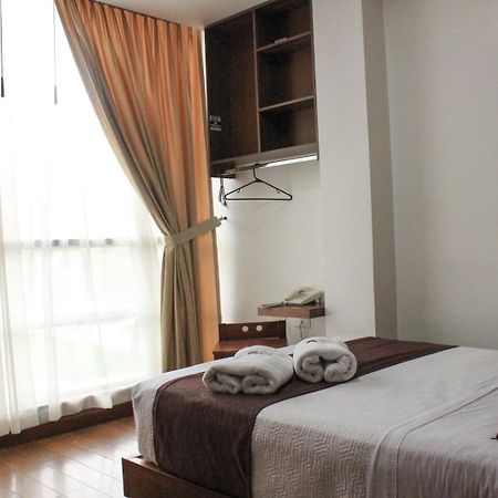 לוחה Hostal Camil מראה חיצוני תמונה